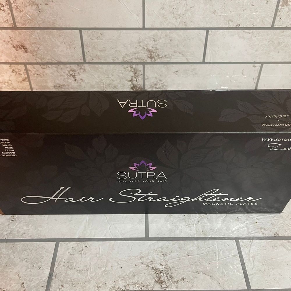 Sutra Beauty Zebra Ceramic Flat Iron Hair Straightener Ltd Magnetic Plates NWT - Picture 2 of 6